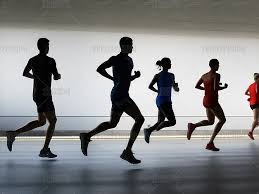 马龙谈约基奇复出：他仍然有伤 但一如既往很高效和统治比赛